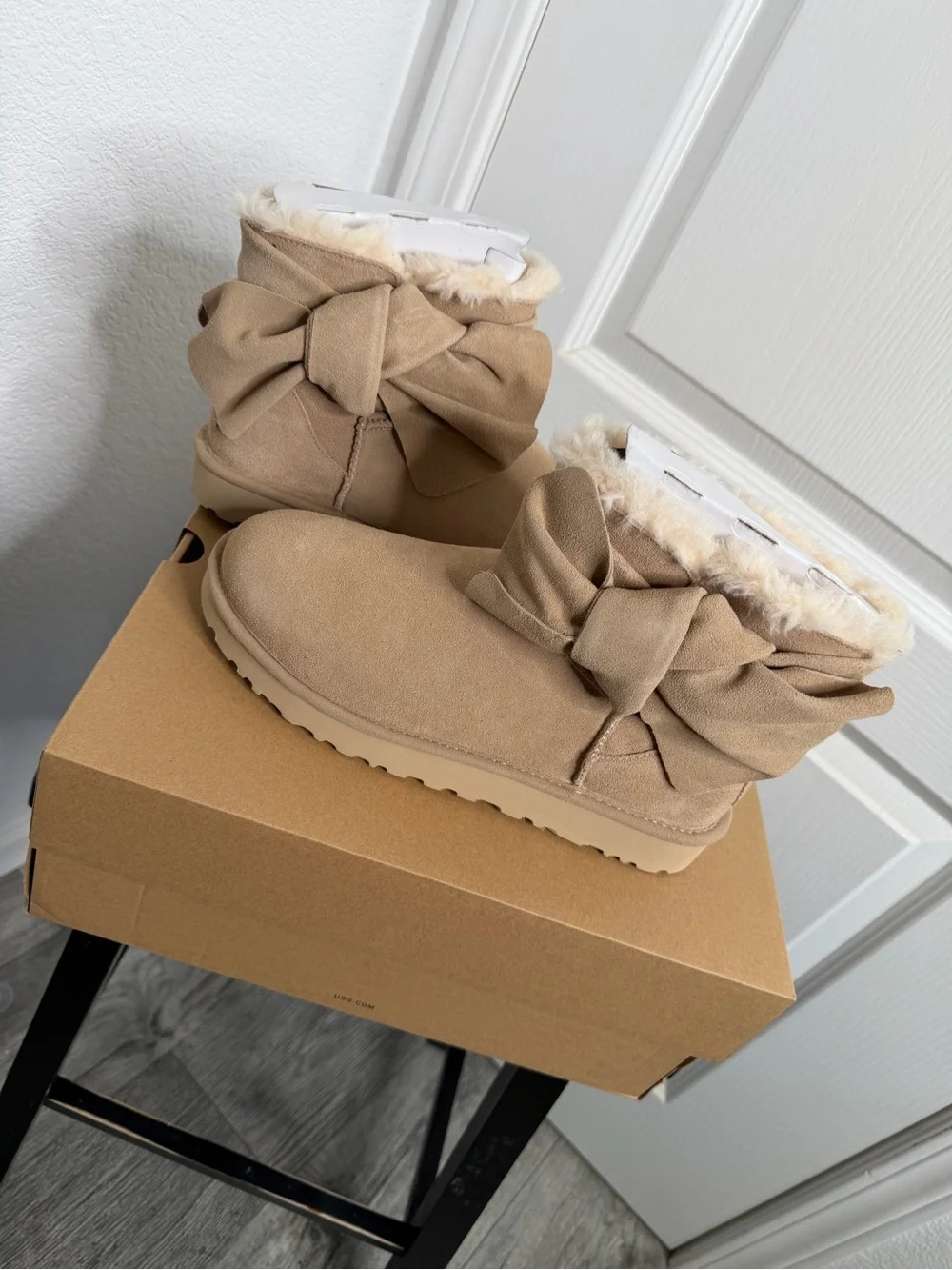 UGG Classic Mini Bow